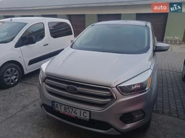 Авто Ford Escape 2017 № 7589619