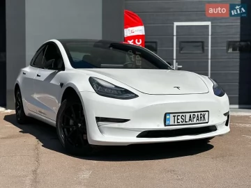 Авто Tesla Model 3 2019 № 7589971