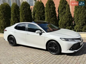 Авто Toyota Camry 2019 № 7589983