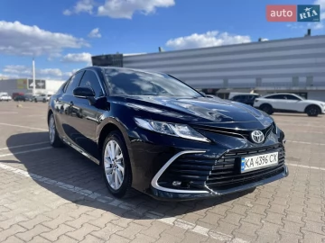 Авто Toyota Camry 2021 № 7590005