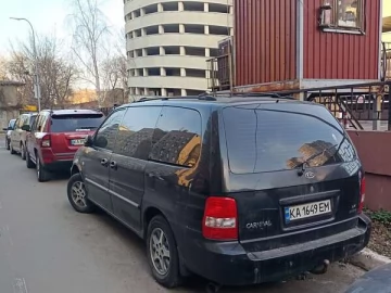 Авто KIA Carnival 2003 № 7590078