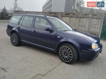 Авто Volkswagen Golf 2000 № 7590109