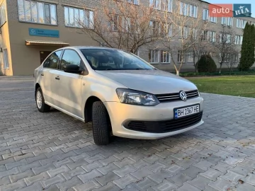 Авто Volkswagen Polo 2011 № 7590156
