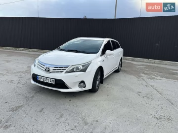 Авто Toyota Avensis 2012 № 7590208