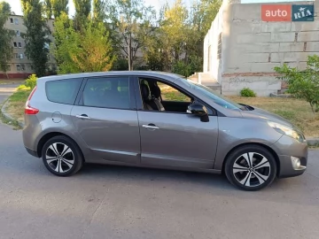 Авто Renault Grand Scenic 2011 № 7590223