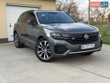Авто Volkswagen Touareg 2019 № 7590347