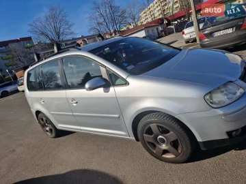 Авто Volkswagen Touran 2004 № 7590365