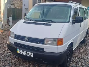 Авто Volkswagen Transporter 2000 № 7590482