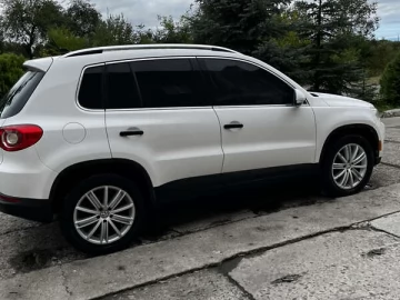 Авто Volkswagen Tiguan 2009 № 7590510