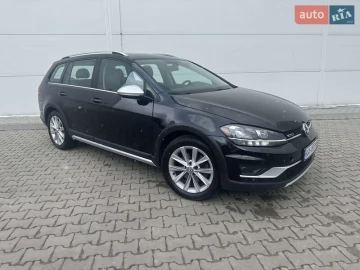 Авто Volkswagen Golf 2018 № 7590575
