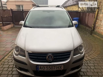 Авто Volkswagen Touran 2008 № 7590742