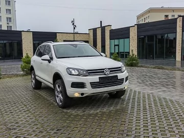 Авто Volkswagen Touareg 2012 № 7590749