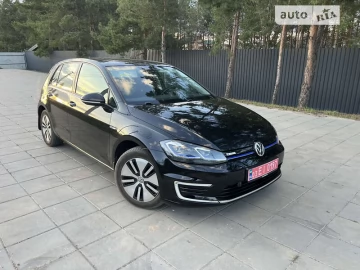 Авто Volkswagen E-Golf 2017 № 7590750