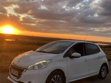 Авто Peugeot 208 2013 № 7590774
