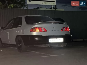 Авто Toyota Corolla 2000 № 7591210