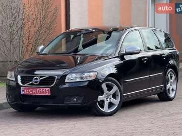 Авто Volvo V50 2012 № 7591326