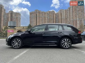 Авто Volkswagen Golf 2019 № 7591385