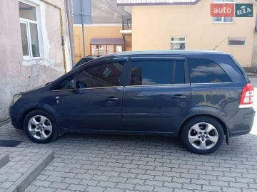 Авто Opel Zafira 2010 № 7591490