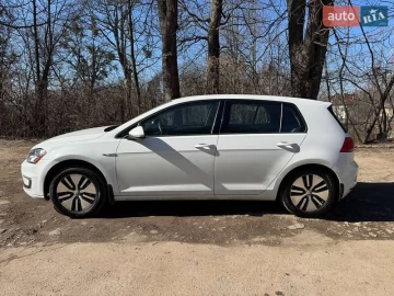 Авто Volkswagen E-Golf 2016 № 7591696