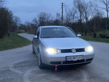 Авто Volkswagen Golf 2001 № 7591809