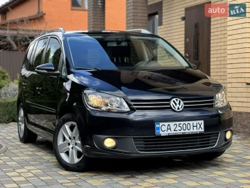 Авто Volkswagen Touran 2015 № 7592088