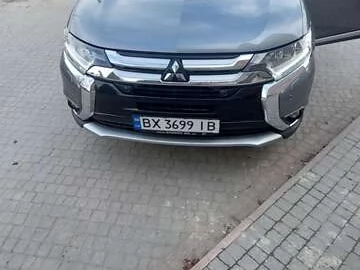 Авто Mitsubishi Outlander 2017 № 7592163