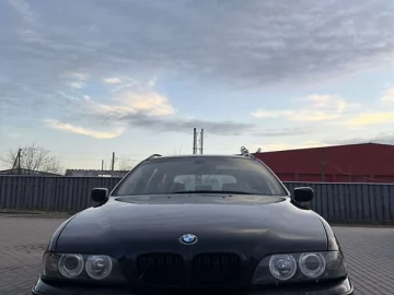 Авто BMW 5 Series 2001 № 7592251
