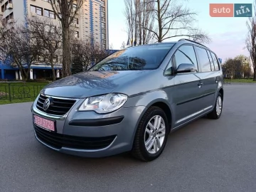 Авто Volkswagen Touran 2007 № 7592752