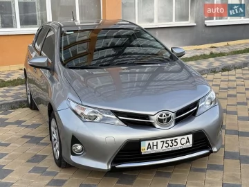 Авто Toyota Auris 2013 № 7592846