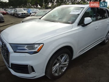 Авто Audi Q7 2021 № 7592927