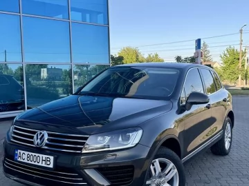 Авто Volkswagen Touareg 2015 № 7593161
