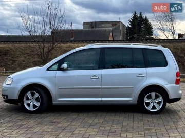 Авто Volkswagen Touran 2004 № 7593261