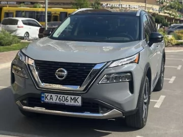 Авто Nissan Rogue 2021 № 7593447