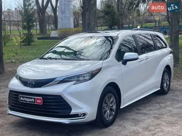 Авто Toyota Sienna 2023 № 7593461