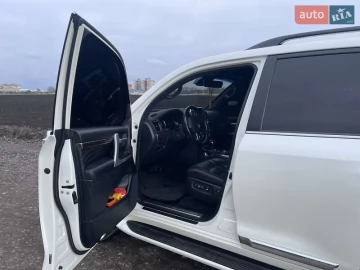 Авто Toyota Land Cruiser 2020 № 7593463