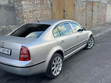 Авто Skoda Superb 2005 № 7593490