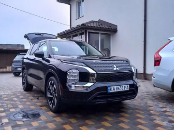 Авто Mitsubishi Outlander 2022 № 7593737