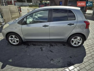 Авто Toyota Yaris 2008 № 7593971