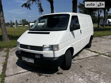 Авто Volkswagen Transporter 2000 № 7594290
