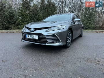 Авто Toyota Camry 2023 № 7594514
