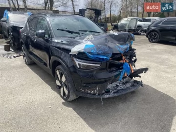 Авто Volvo Xc40 2023 № 7594672