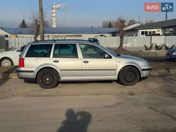 Авто Volkswagen Golf 2001 № 7594801