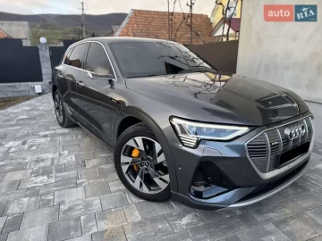 Авто Audi E-Tron 2020 № 7595031