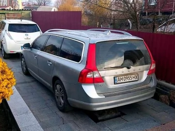 Авто Volvo V70 2011 № 7595151