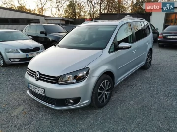 Авто Volkswagen Touran 2014 № 7595200