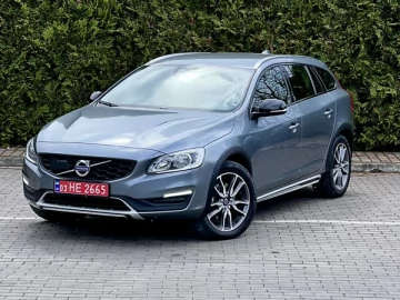 Авто Volvo V60 Cross Country 2017 № 7595235