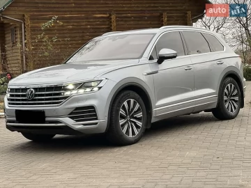Авто Volkswagen Touareg 2021 № 7595309