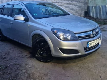 Авто Opel Astra 2010 № 7595395