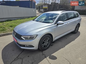 Авто Volkswagen Passat 2017 № 7595417