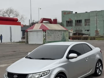 Авто KIA Cerato 2010 № 7595444